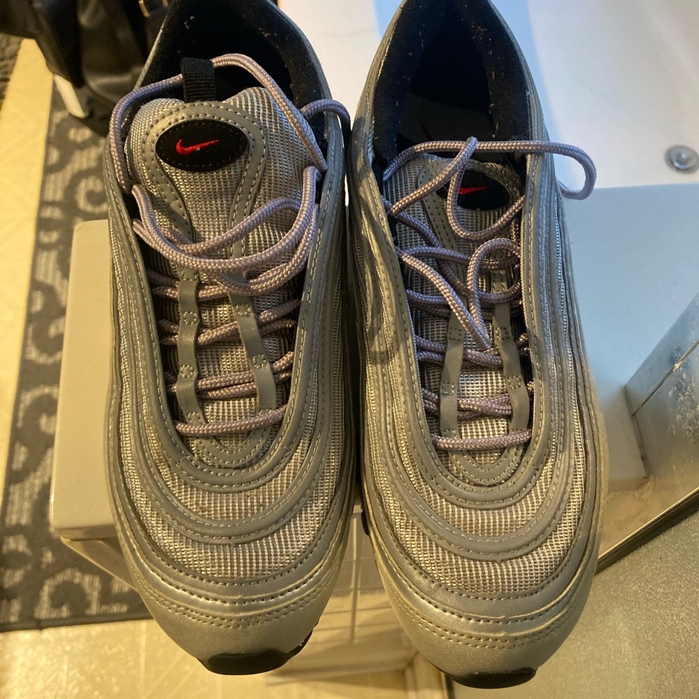 Women silver/grey air max